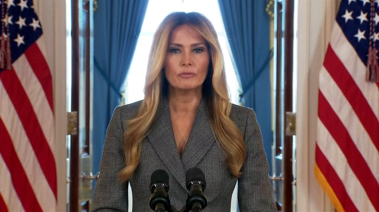 "Las mentiras que me vinculan a Jeffrey Epstein deben acabar": Melania Trump rompe el silencio sobre delincuente sexual