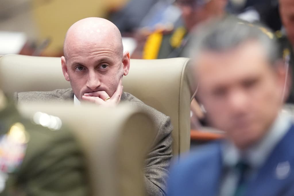 Un millón de deportados, redadas en fábricas y más cárceles: revelan nuevo plan de ‘tolerancia cero’