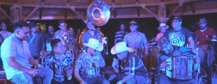 Grupo Firme le cantará gratis al Cruz Azul si es campeón