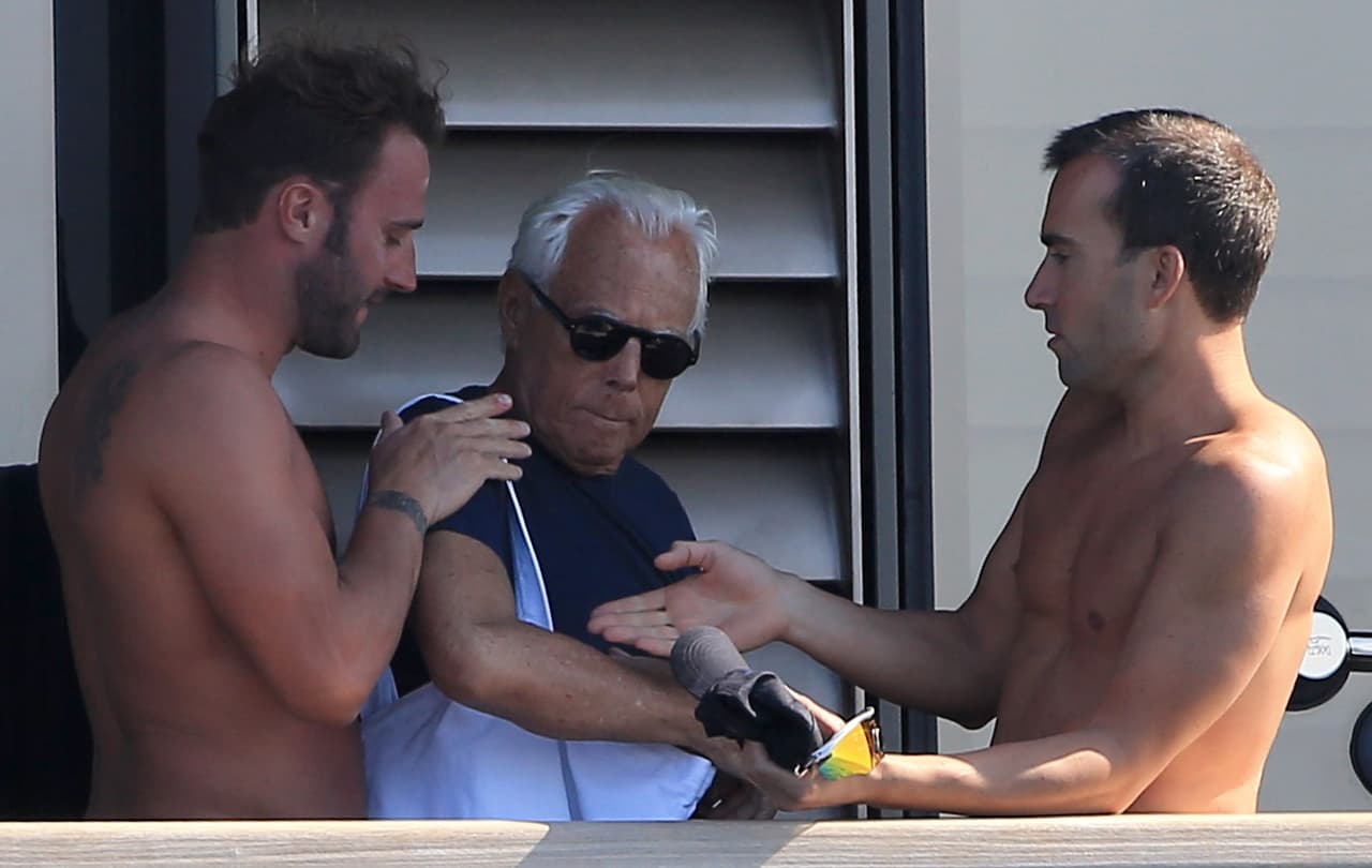 Nada más estaba jugando con el diseñador.