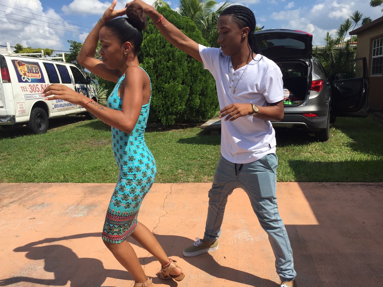 Para Aaron Bodden su familia lo es todo. En exclusiva, nos colamos en su casa y mirza lo que nos encontramos.