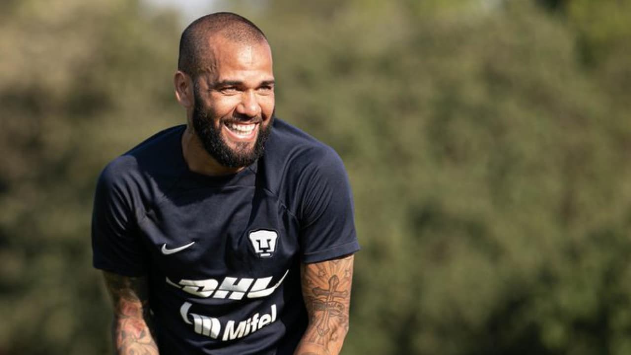 La emotiva carta de Dani Alves al Barcelona antes de enfrentarlo con Pumas