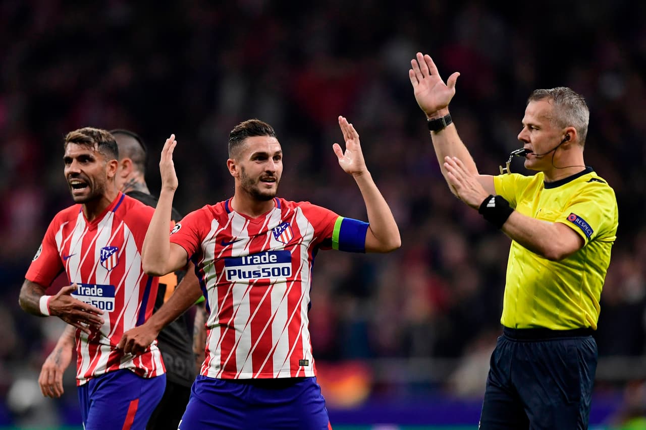 6: Bjorn Kuipers de Países Bajos. Ha dirigido en la Eurocopa e incluso en la final de la Champions League. Árbitro FIFA desde 2006.