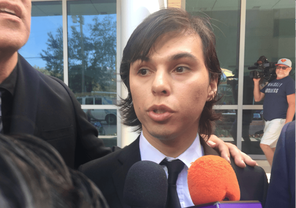 “Aparece uno más que no ha salido a la luz; sale un testamento muy diferente al que se ha mostrado, siguen las peleas, pero las personas que lleven eso a un Tribunal no veo que lo puedan cambiar”, comentó.