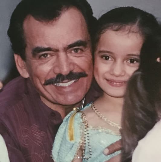 Aunque admira mucho la carrera musical de su fallecido padre, no tiene planeado convertirse en cantante.