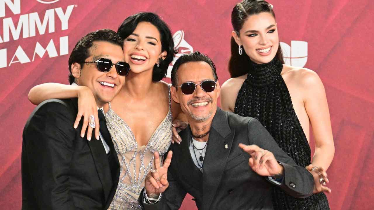 Marc Anthony con Nadia, Chiquis, Camilo y más: el detrás de cámaras de Latin GRAMMY 2024