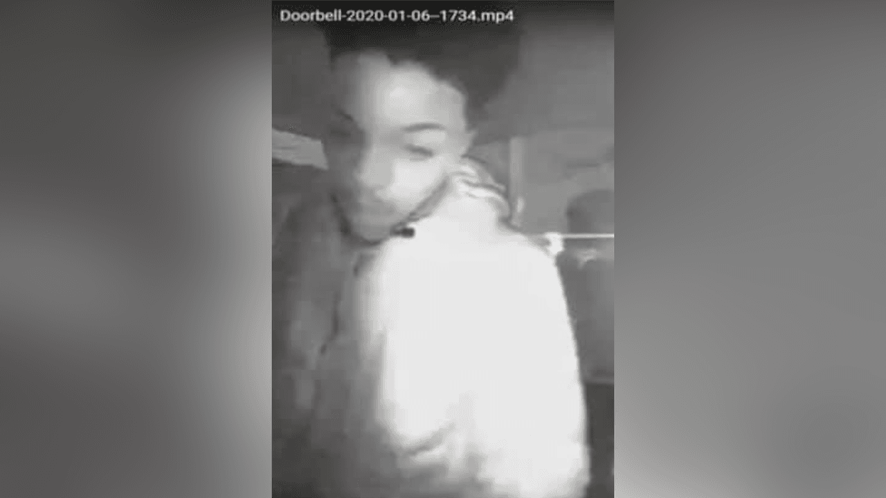 Sospechoso captado en cámara por la policía.