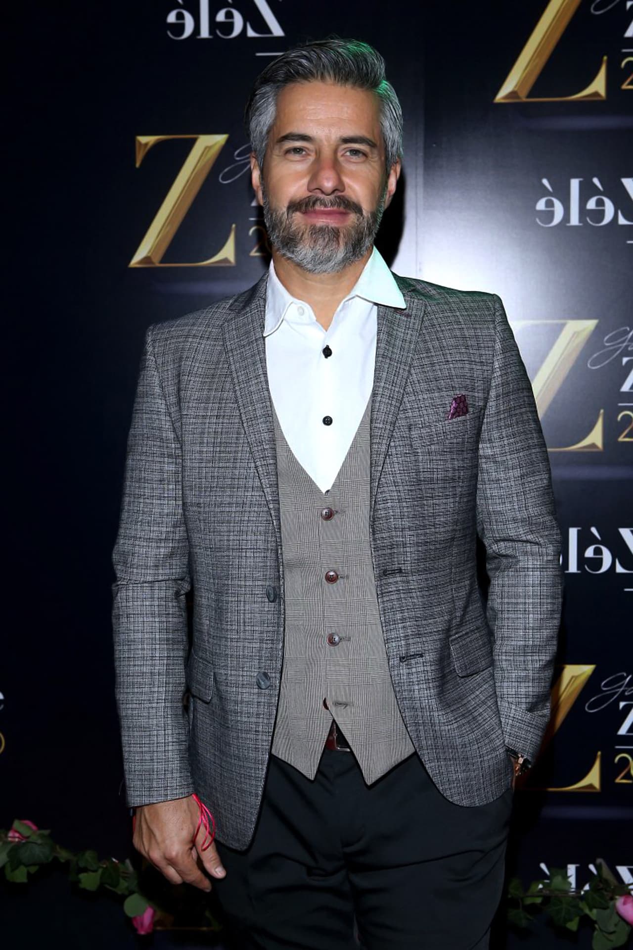 Respecto a su vida amorosa, estuvo casado con la actriz Lourdes Echeverría durante 10 años.
<br>