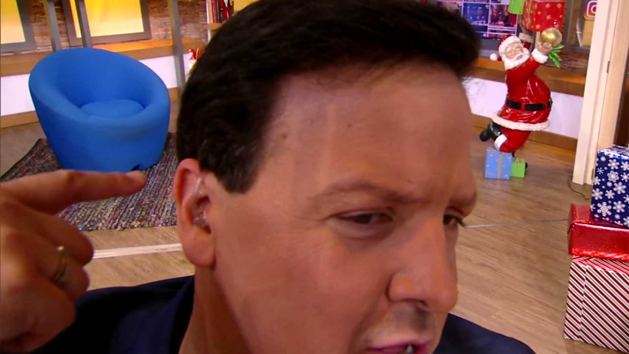 Y aseguró tener un cabello natural, libre de tintes y canas.