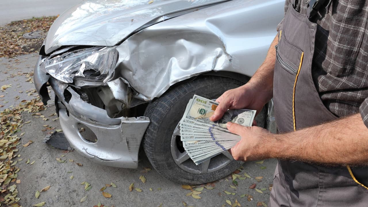 Las 3 razones por las que han aumentado -tanto- los seguros de auto en Texas