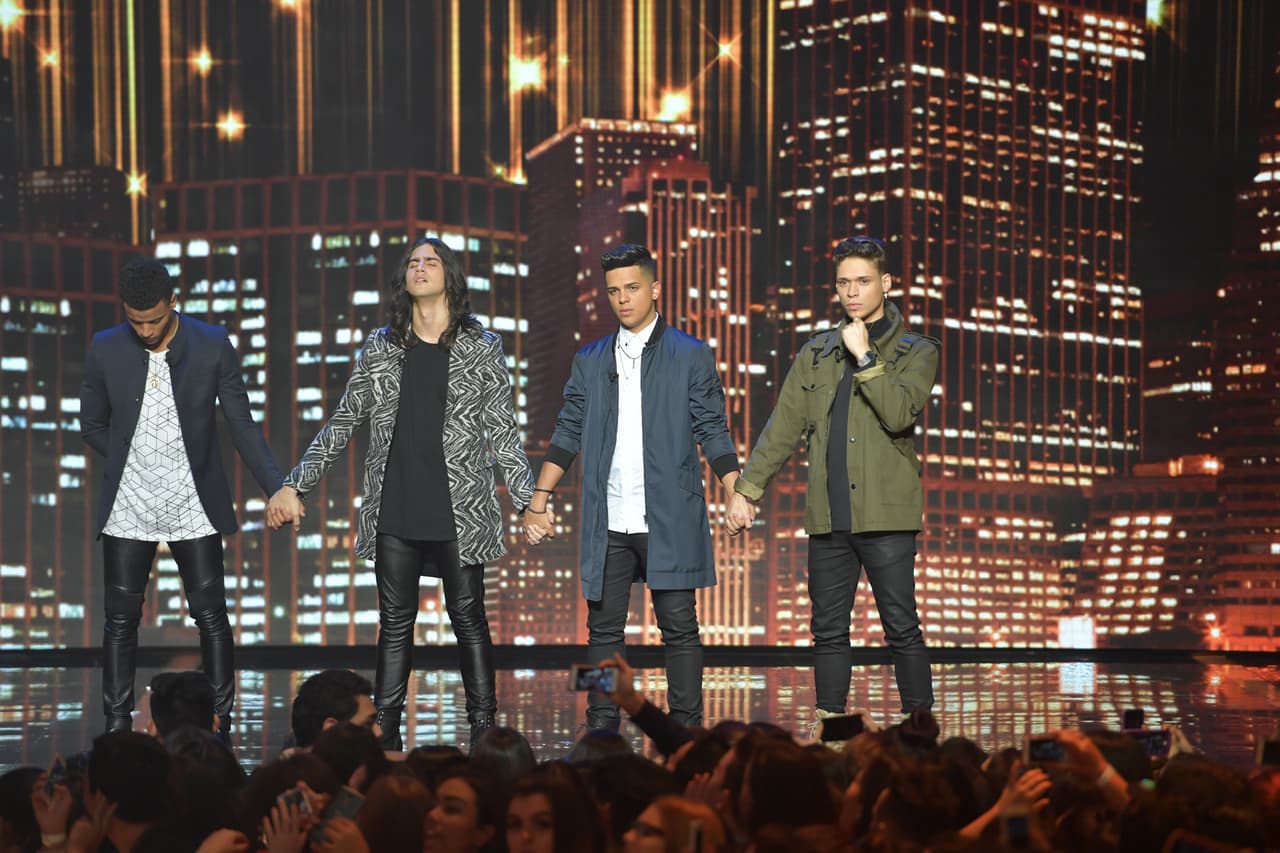 Los jueces deliberaban por el siguiente integrante... y los chicos no sabían que sería uno de ellos.