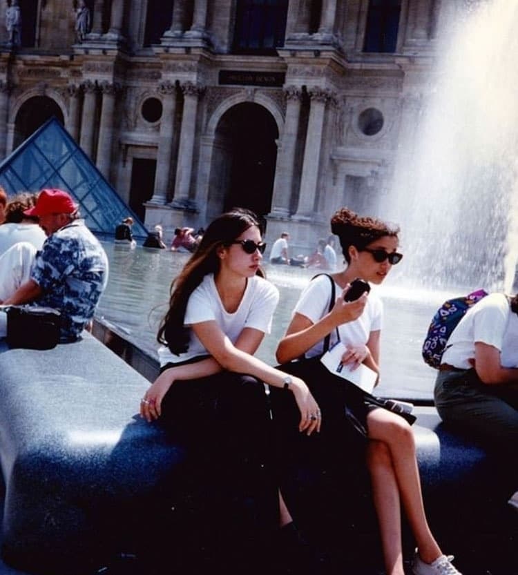 Su primer viaje a Europa lo realizó cuando tenía 15 años y entre las principales ciudades que visitó estuvieron París y Londres.