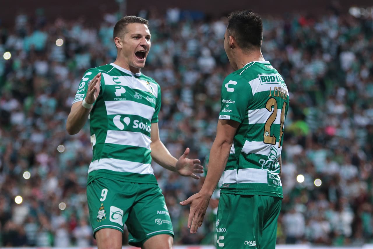 Con 14 puntos, Santos Laguna se acomoda dentro de la zona de Liguilla. Su próximo partido será visitando al León.