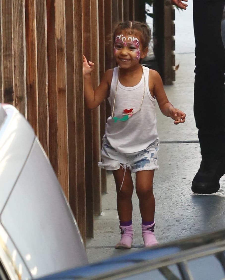 Se nota que la fiesta estuvo buena.