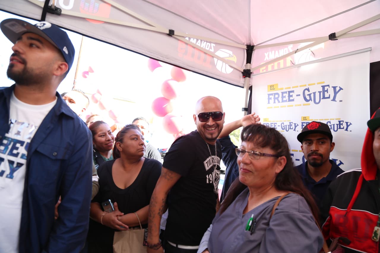 Así se divierten los locutores del Free-guey show cuando no están en cabina.