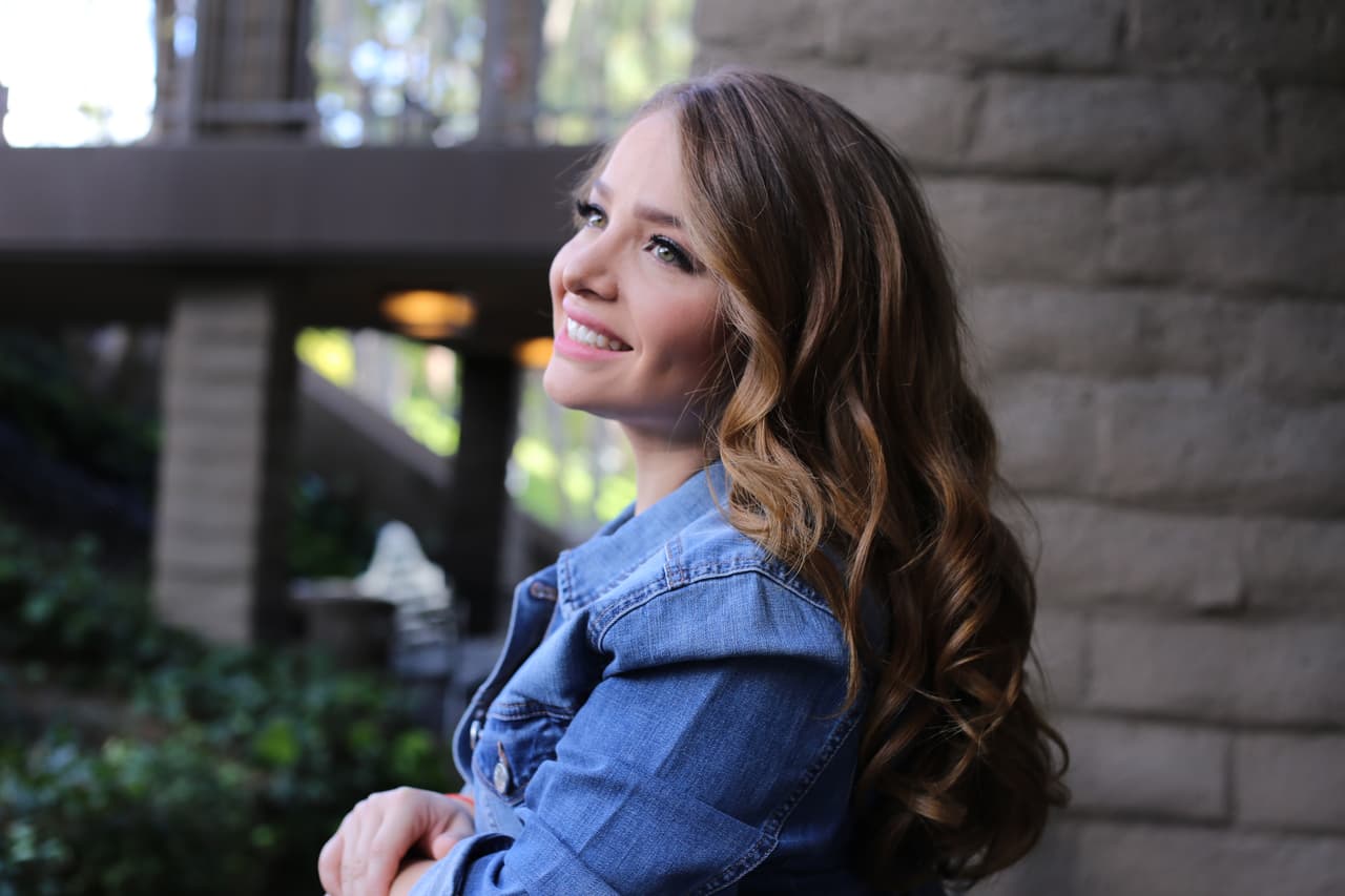 El abuelo de Sandra Itzel sabía perfectamente que el sueño de su nieta es ser cantante.