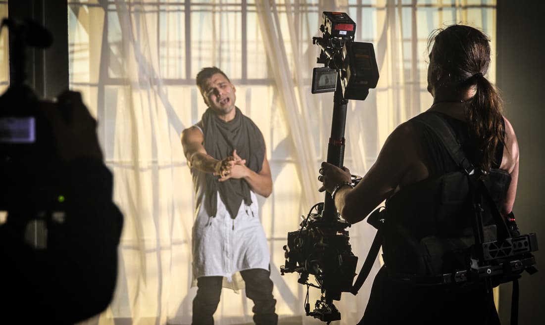 Detrás de cámaras del último video musical de Christian Daniel