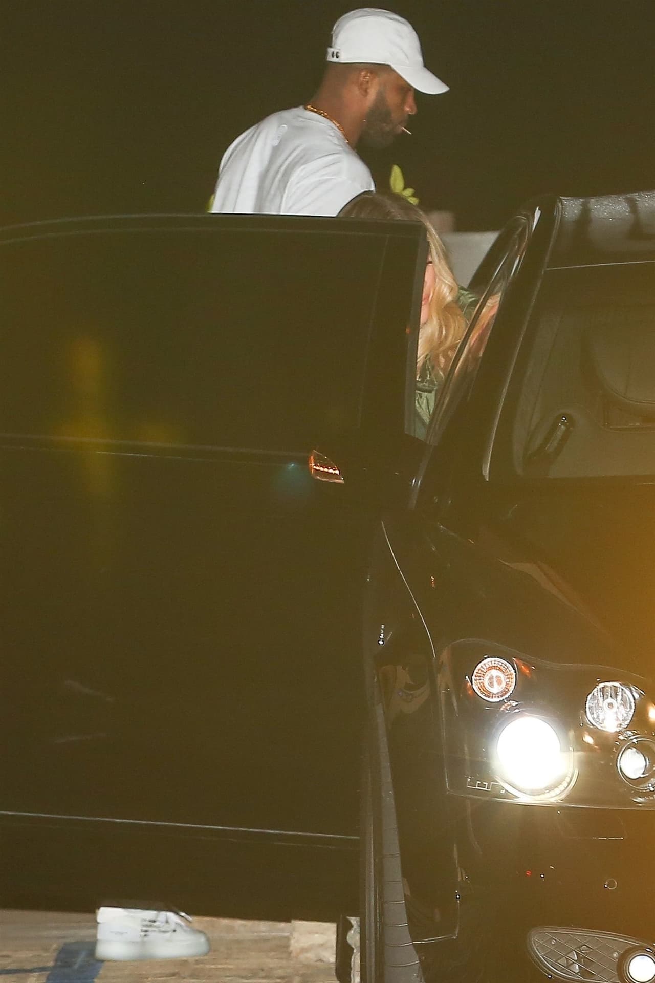 Luego del nacimiento de True, el pasado 12 de abril, fuentes vinculadas a la familia Kardashian-Jenner advirtieron que las celebridades estaban decepcionadas y molestas con el jugador de los Cavaliers de Cleveland por dichas infidelidades.