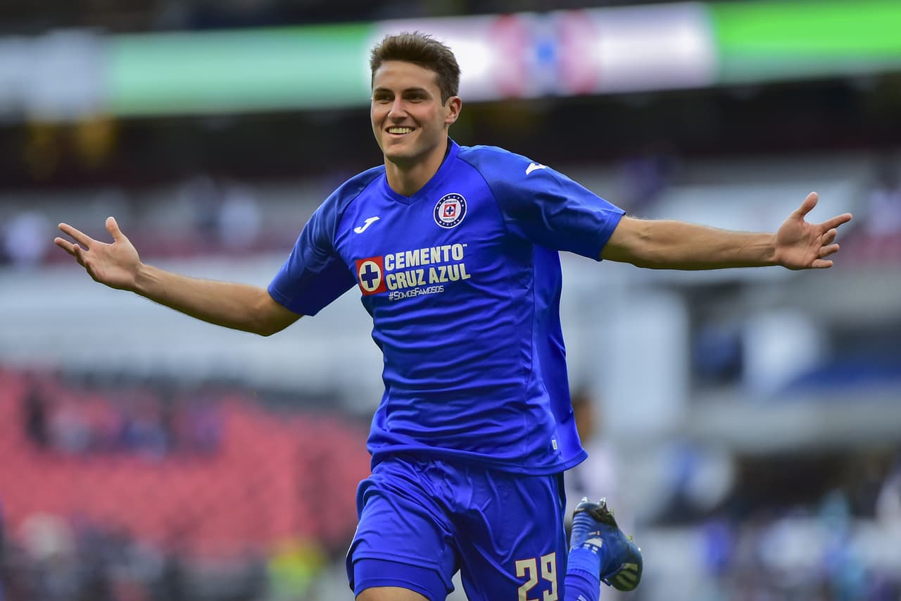 Santiago Giménez quiere volver a jugar una final contra el América para tomar revancha.