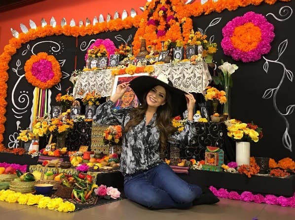 Ana Patricia nos regaló esta bella imagen de una ofrenda de Día de Muertos desde el Museo de Arte Latinoamericano (MOLAA) de Long Beach, en California (Octubre 21, 2016)