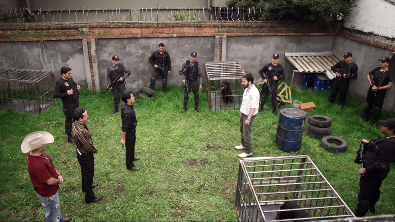 ‘El Cano’ gave him a minute to talk to Culiacán, but didn’t trust him because he was one of Guzmán Loera’s men.