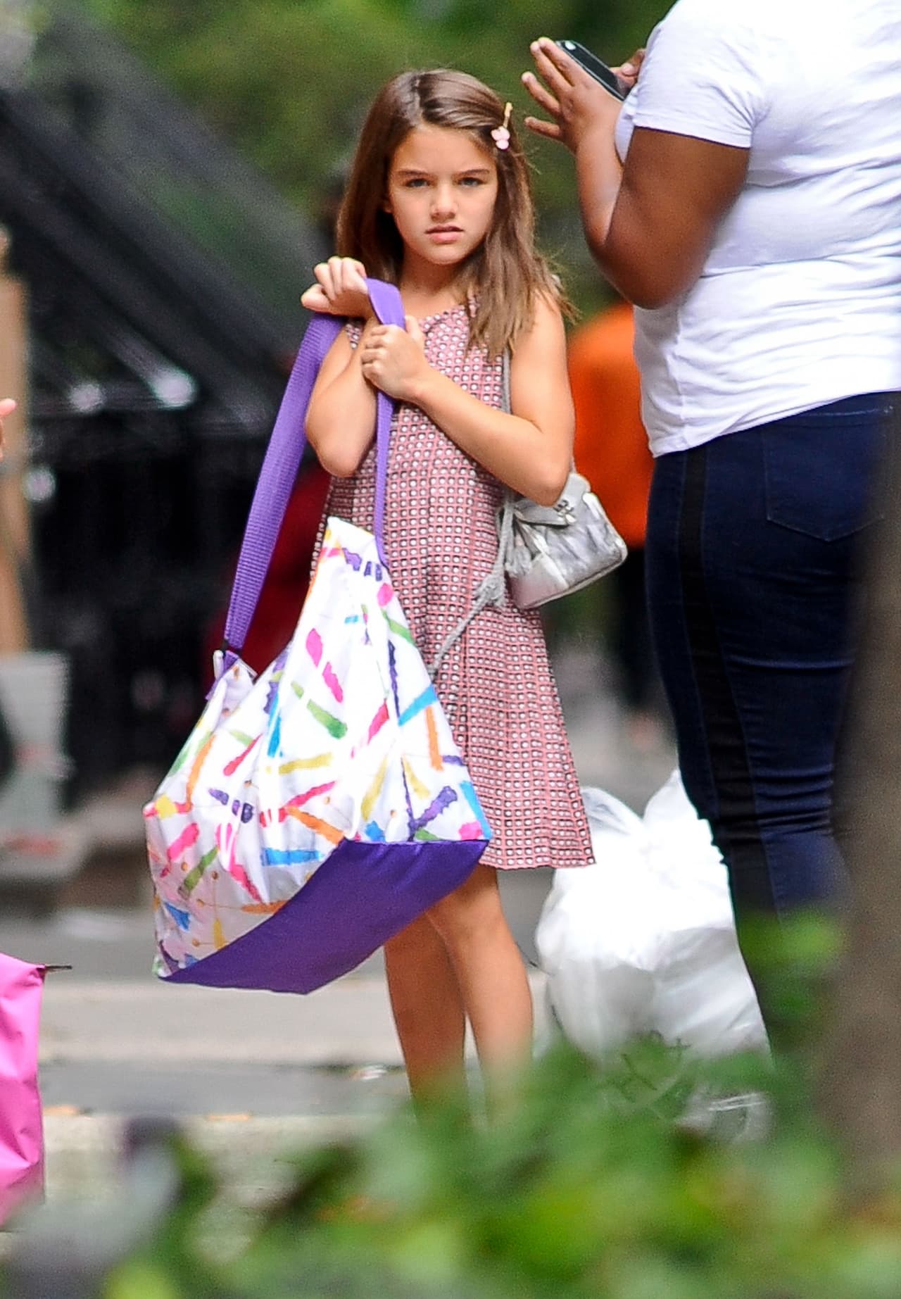 No es una sorpresa, ¡pues es hija de la fashionista Katie Holmes!