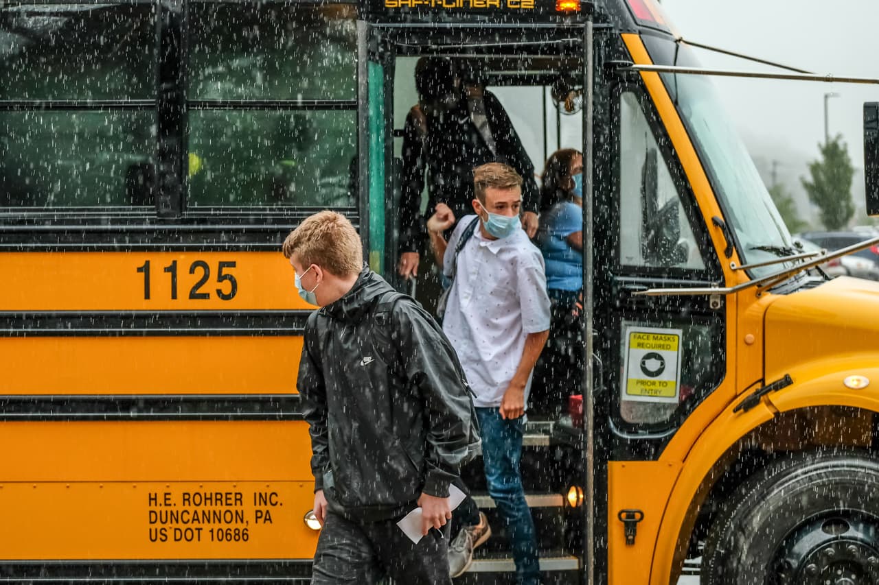 <b>Puesto 15: Delaware. </b>Salario promedio del maestro: 
<b>65,219 dólares</b>. Otros datos que arroja el estudio es que este estado gastó por cada estudiante en 2017 un total de 29,287 dólares y que el costo de la vida es 1.2% más bajo que el promedio nacional. El cálculo del salario promedio anual está ajustado a la Paridad de Precios Regional (RPP), una escala que determina el costo de vida en cada región (realizado por la 
<a href="https://www.bea.gov/"><u>Oficina de Análisis Económico)</u></a>.