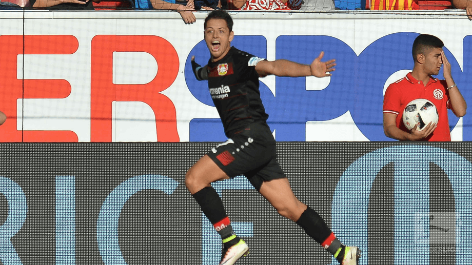 Javier 'Chicharito' Hernández se mostró feliz por triplete ante el Mainz