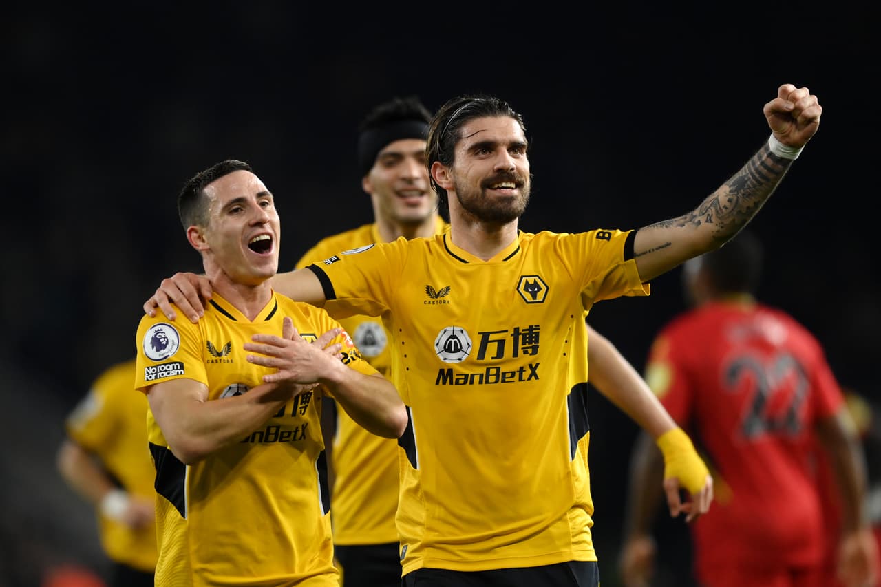Wolves goleó 4-0 al Watford en partido pendiente de la Jornada 19 de la Premier League.