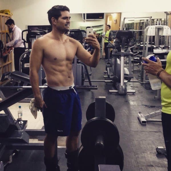 ¿Sabes qué es lo que busca en una mujer? La mujer ideal para el actor es alguien sencilla, femenina y que sea un apoyo en su vida.