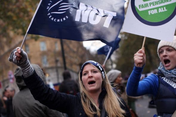 Este tipo de protestas no se habían visto desde el gobierno de la llamada Dama de Hierro, Margaret Thatcher.