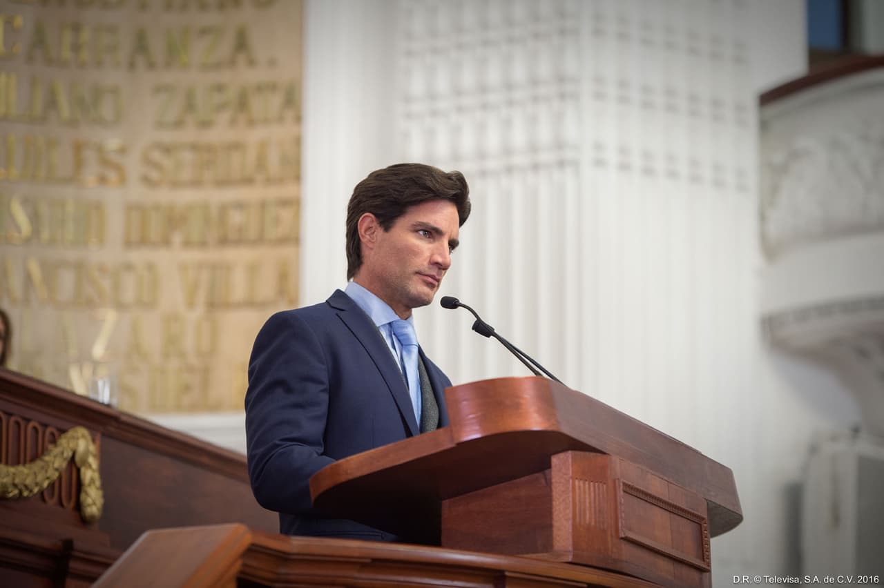 <b>Víctor González</b> fue uno de los galanes de 
<b><a href="http://www.univision.com/novelas/la-candidata/">'La Candidata',</a></b> historia que se desarrolló en las redes de la política mexicana.