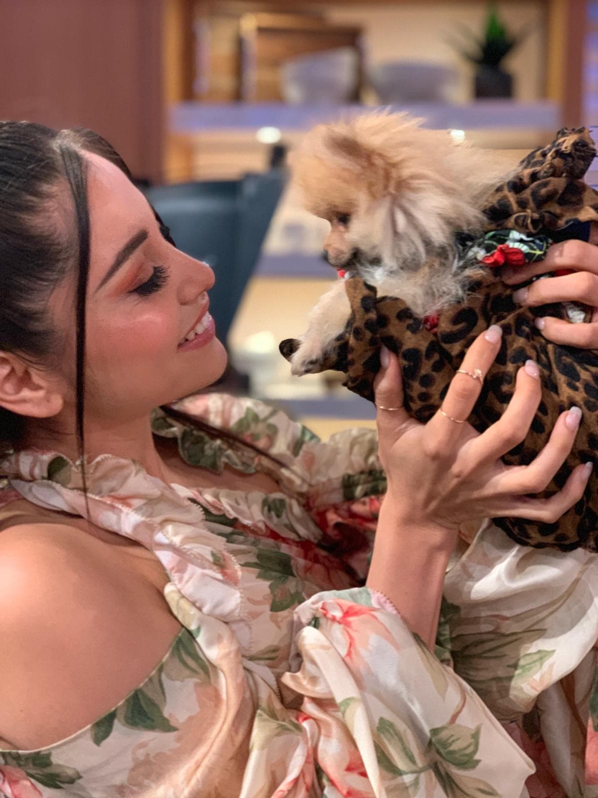 La joven actriz de orígenes latinos interpreta a la nieta de Jhon Rambo en la nueva cinta de la reconocida saga.