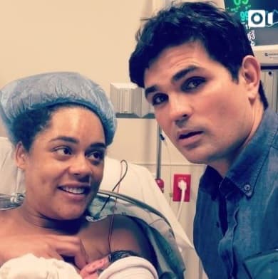 A lo largo del embarazo de Brenda Kellerman, 
<b><a href="https://www.univision.com/famosos/la-confusion-de-ferdinando-valencia-con-sus-mellizos-que-le-corrige-brenda-kellerman-video">Ferdinando fue muy activo</a></b> en Instagram, compartiendo los avances de sus pequeños. Ahora, ya como padre, 
<b>continúa </b>compartiendo la alegría de tener con él a su pareja y a los nuevos miembros de su familia.