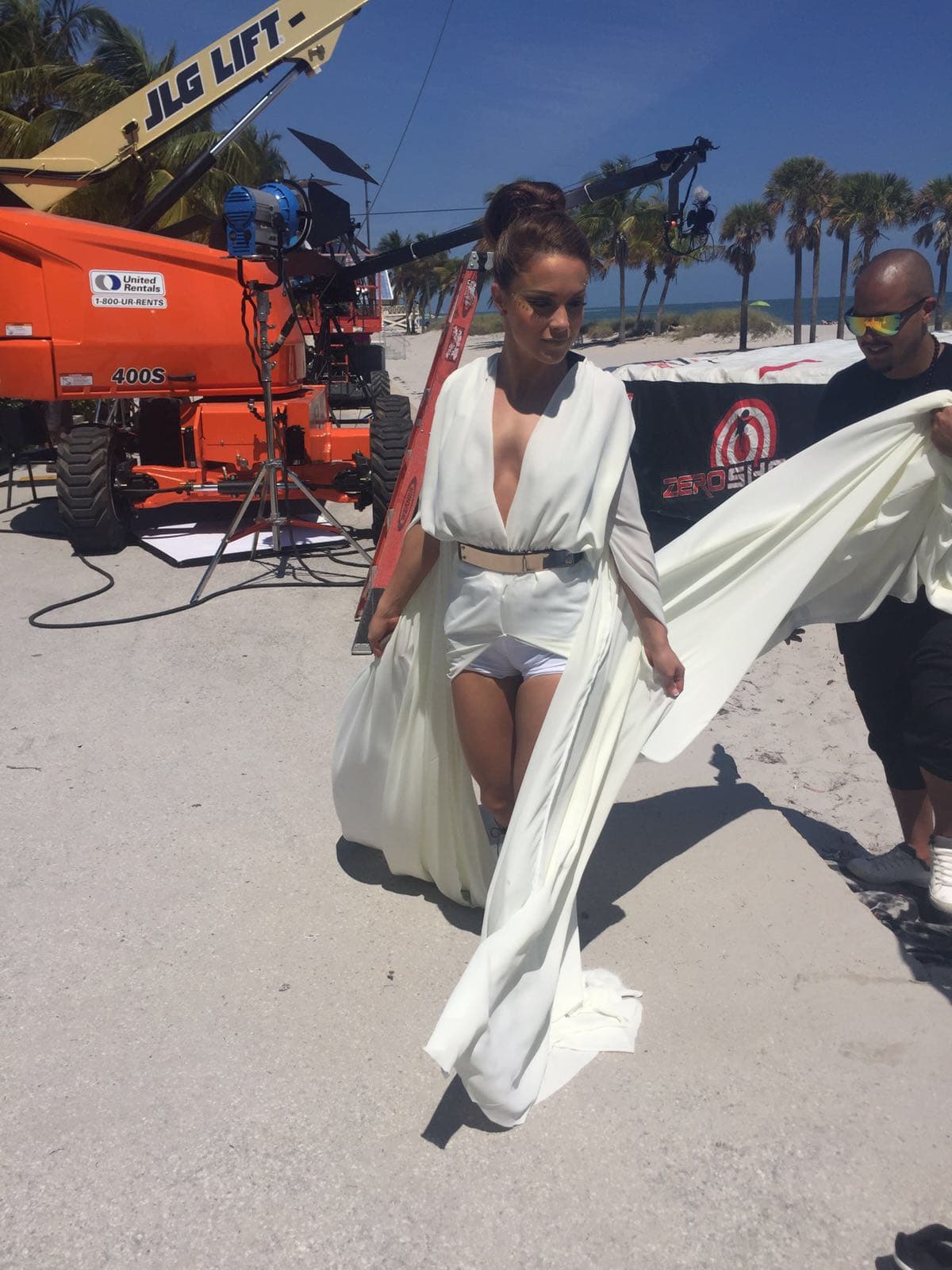 Disfruta las mejores fotos detrás de cámara del difícil reto que enfrentaron las bellas a 20 pies de altura.