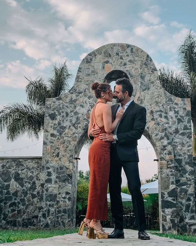 José Ron y Lizy Martínez confirmaron su romance.