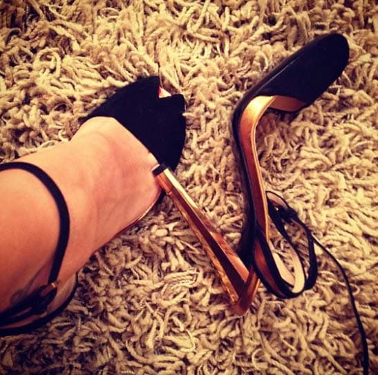 Galilea Montijo tiene una cantidad infinita de zapatos en su gran clóset y todos nos encantan. La presentadora tiene muy buen gusto.