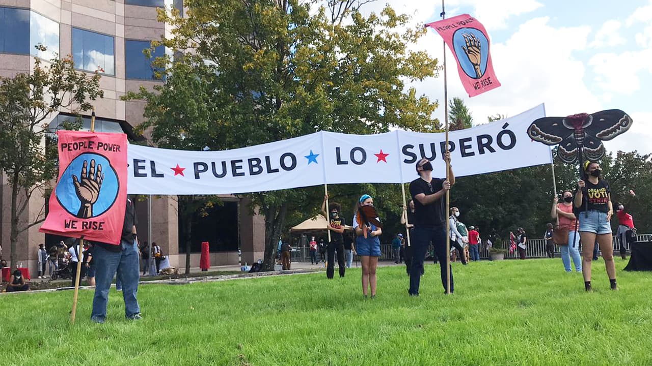 La victoria del demócrata fue celebrada el sábado por miembros de la comunidad hispana en Raleigh, Carolina del Norte.