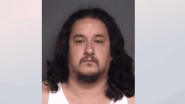 Sujeto acusado de extrangulación, asalto a una mujer y a niños menores de 12 años