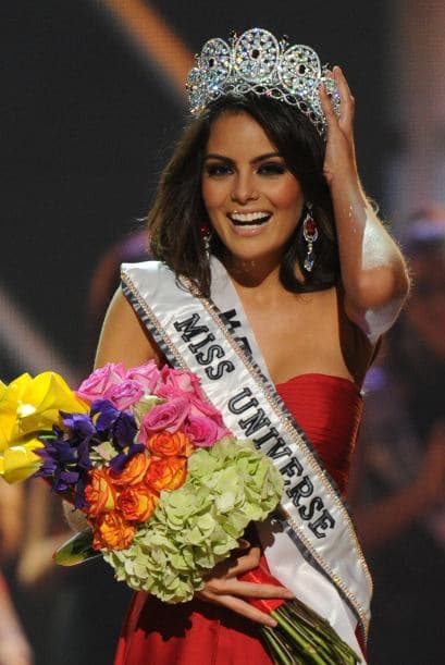 Ximena se coronó como "Miss Universo 2010", siendo así la segunda mexicana en obtener el título universal de belleza después de 19 años, conseguido anteriormente por Lupita Jones en 1991.