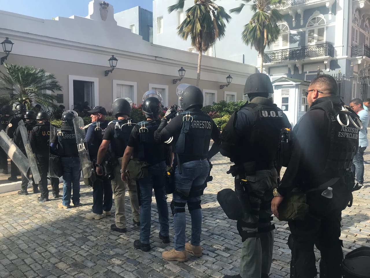 El contingente de seguridad está compuesto por un grupo de más de 20 oficiales.