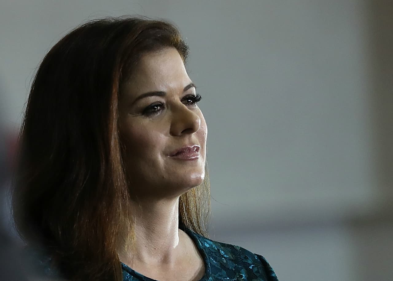 <b>Debra Messing, actriz</b>. "Trabajamos en paz, mientras reconocemos que no habrá paz verdadera, sin justicia e igualdad para todos. ¡Únanse al movimiento!".