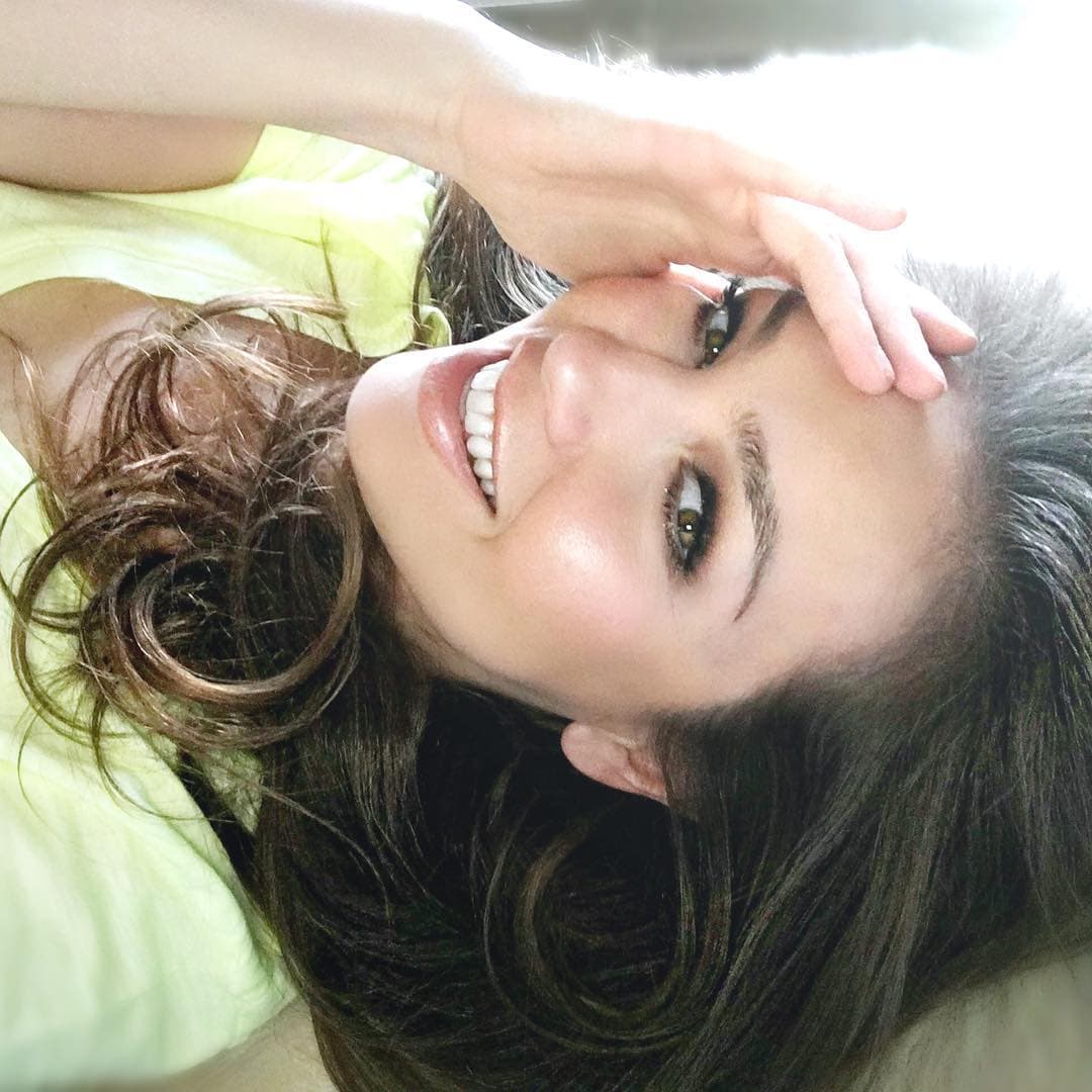 Tal vez 
<b><a href="http://www.univision.com/temas/paty-navidad">Paty</a></b> no se parece del todo a 
<b><a href="http://www.univision.com/temas/thalia">Thalía</a></b>, pero ambas poseen una gran belleza. ¿Crees que Paty Navidad ahora se parece a la intérprete de 'las tres Marías?