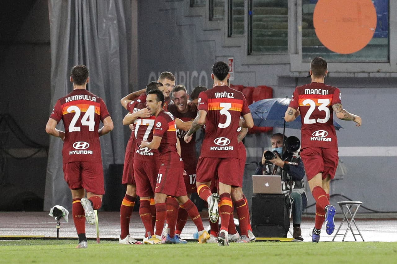 La Roma dominaba el partido dos a cero por dos goles de Veretout, pero Cristiano Ronaldo salvó a la Juventus e igualó marcador con doblete en el segundo tiempo durante la segunda jornada de la Serie A.