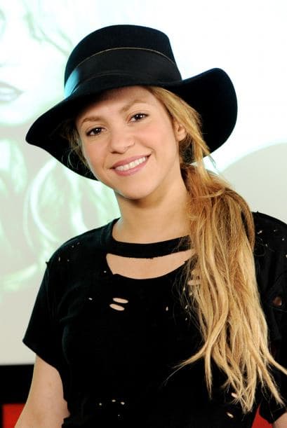 En esta foto a la cantante se le ve la cara más rellenita.