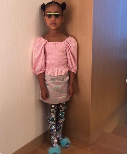 Sarah Strohl, de Bob Ross Inc., le dijo a TMZ este lunes 15 de febrero que están interesados en que North West conozca el legado del famoso pintor, quien falleció en julio de 1995. 
<br>