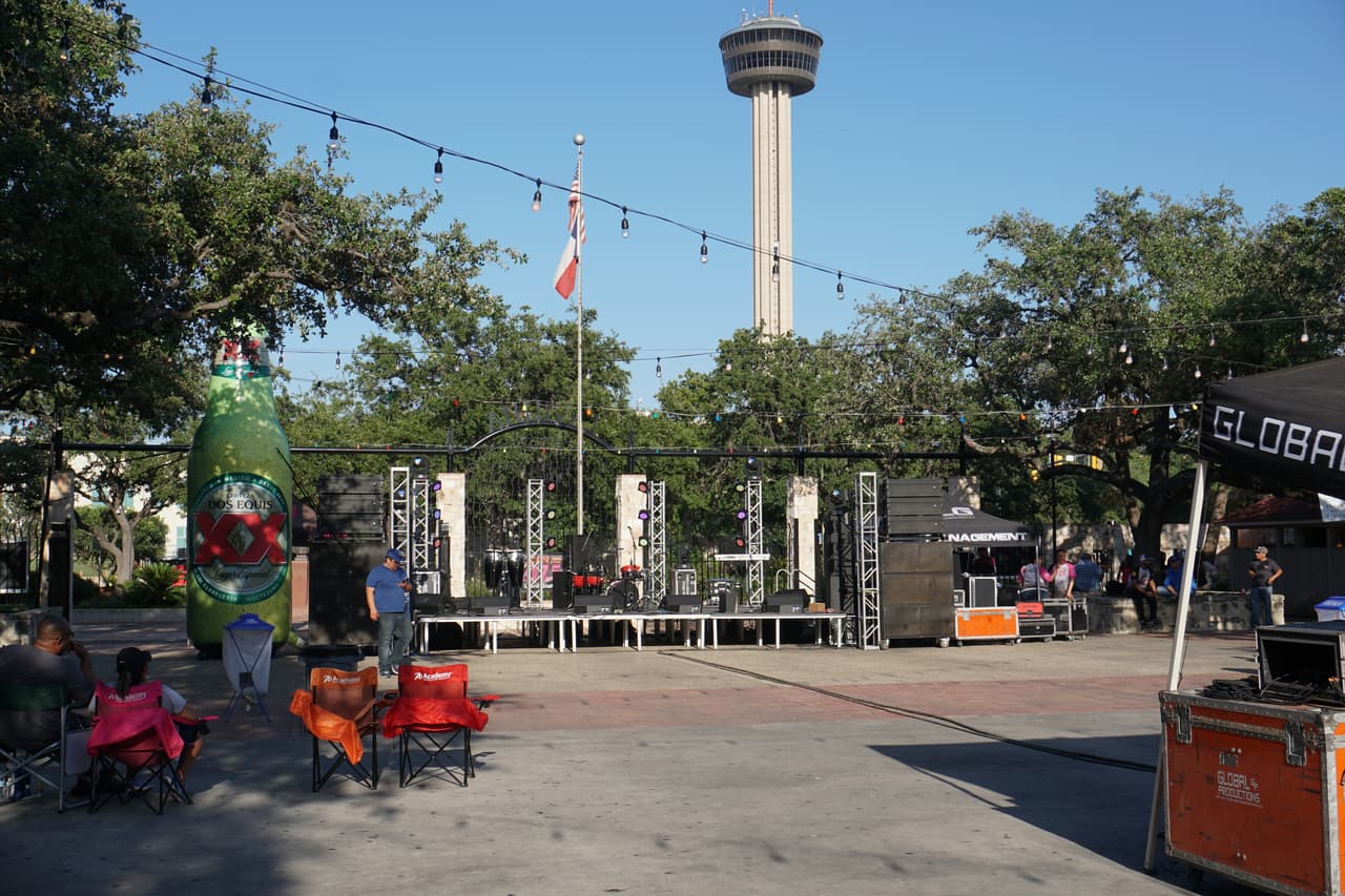 Ram Herrera, Los Banger Broz and Jorge Alejandro took the stage inside La Villita.