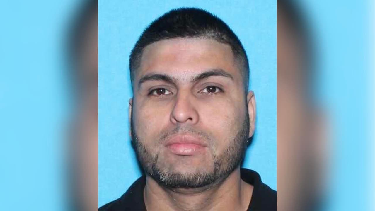 Buscan a hispano por presuntas agresiones sexuales contra un menor en Houston