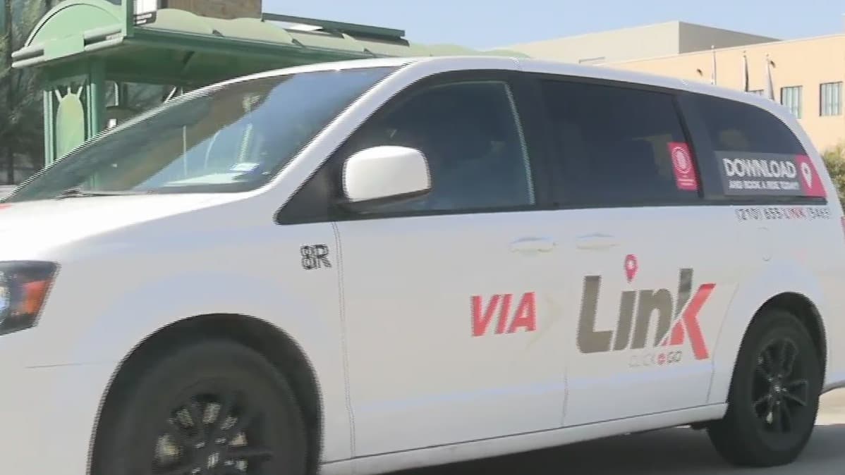 Vía Link amplía su servicio de transporte alrededor del condado de Bexar