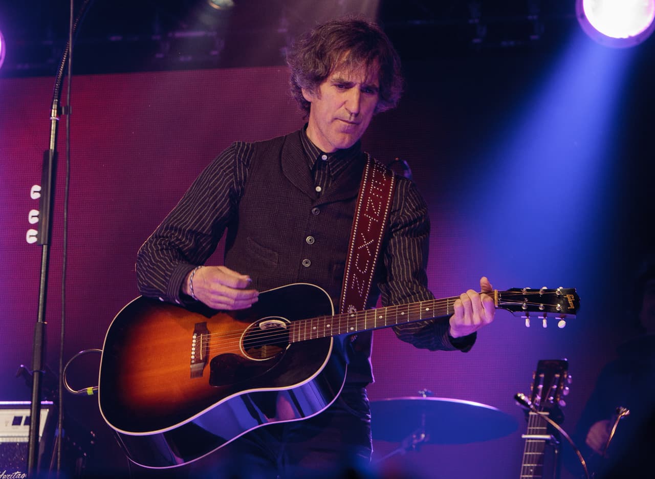 Mikel Erentxun está nominado en la categoría Mejor Álbum Pop por su disco 'Corazones'.